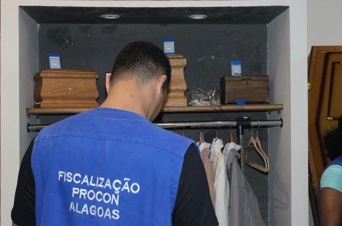 Procon Alagoas divulga pesquisa de preços para o Dia de Finados
