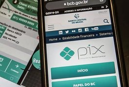 Adolescente que teria aplicado golpe do PIX agendado em diversas pessoas é espancado no Centro de Arapiraca