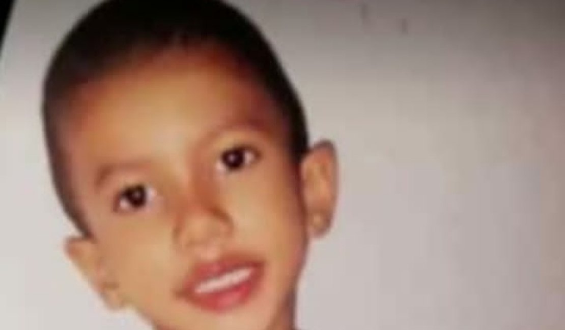 Criança morre afogada em caixa d'água enquanto pais dormiam, em Lagoa da Canoa