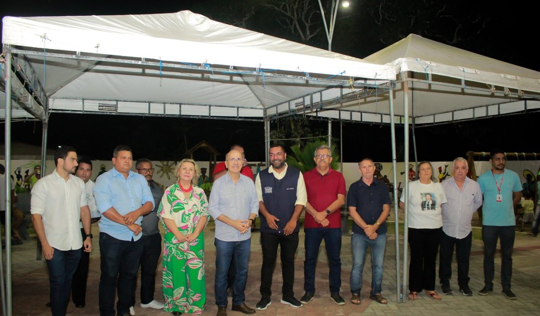 Prefeito Ronaldo Lopes entrega investimentos no povoado quilombola Tabuleiro dos Negros