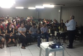 Prefeito se reúne com estudantes da Ufal e Ifal e garante manutenção de transporte estudantil