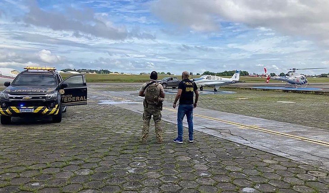 Ação da PF flagra avião da Igreja Quadrangular é flagrado com 290 quilos de maconha