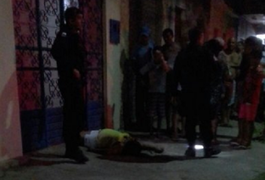 Mulher é assassinada nos fundos de delegacia de Penedo, AL