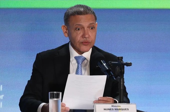 Presidente do TSE afirma que eleições ocorreram dentro da normalidade e que questionamentos serão analisados