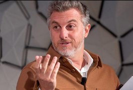 Luciano Huck não deve se candidatar à Presidência em 2022, afirma revista