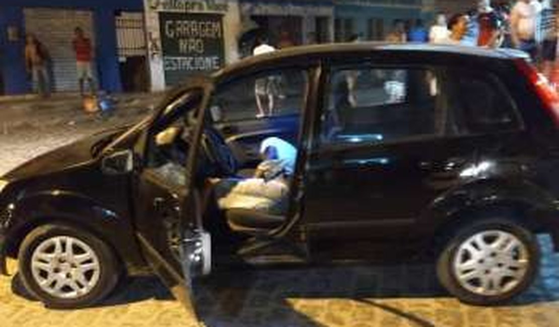 Motorista por aplicativo é executado dentro de veículo em Maceió