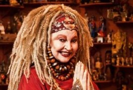 Elke Maravilha é internada em Casa de Saúde do Rio de Janeiro
