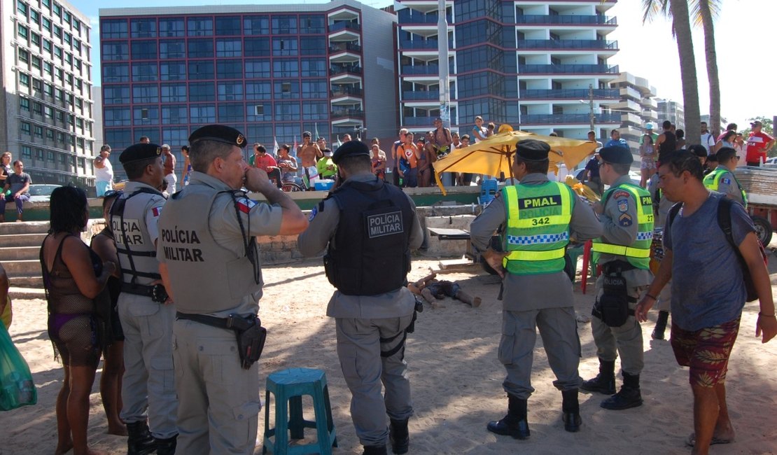[VÍDEO] Atentado deixa um morto e um ferido na praia da Ponta Verde