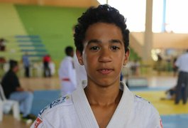 Atleta do Instituto Andrade recebe premiação de melhor atleta de judô de Alagoas