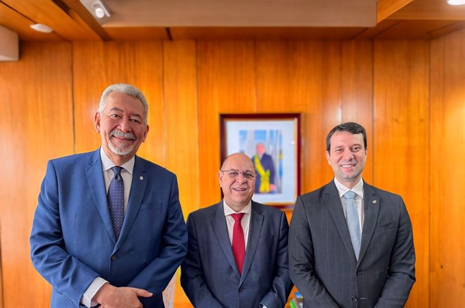 Deputados alagoanos discutem investimentos para municípios no Palácio do Planalto