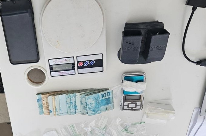 Polícia Militar deflagra Operação Bastida e apreende droga e R$ 11 mil em Penedo
