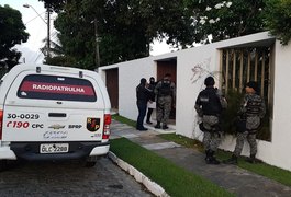 Oito pessoas acusadas de fraudes fiscais e cobranças de propina são presas