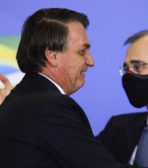 Bolsonaro indica André Mendonça ao Supremo Tribunal Federal