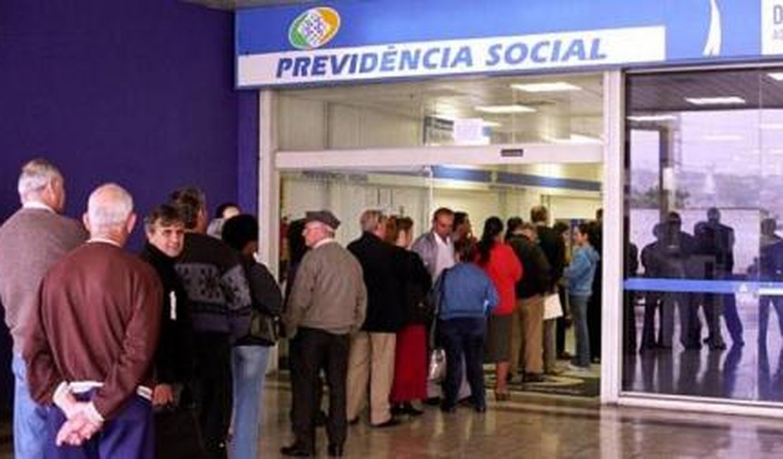 300 mil segurados do INSS poderão ter seus benefícios suspensos