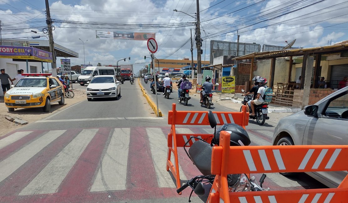 Vídeo. Colisão entre duas motos deixa feridos em Arapiraca