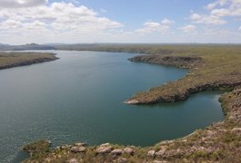 Cyanobactérias atingem lago de Xingó e paralisam abastecimento de oito cidades