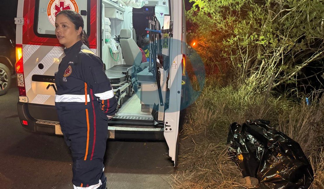 Colisão entre motocicletas deixa mulher morta e dois homens feridos na AL-115, em Lagoa da Canoa