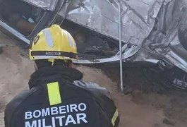 Motorista perde controle de veículo, cai de viaduto e morre em rodovia alagoana