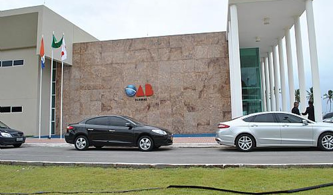 OAB ALAGOAS emite nota sobre caso de supostas invasões a repartições públicas