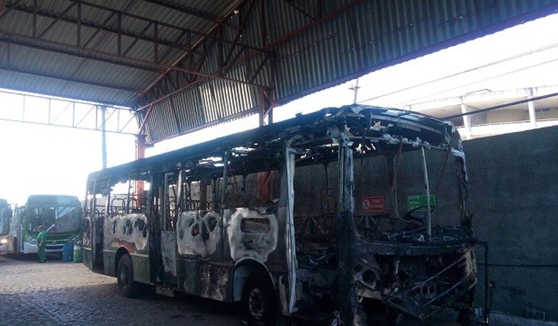 &#65279;Justiça de Alagoas condena 14 integrantes de facção por incêndios a ônibus