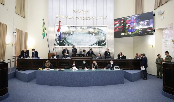 Deputados alagoanos assinam projeto de lei que dispõe sobre o uso terapêutico do canabidiol