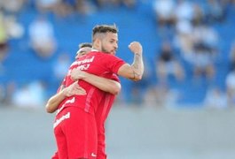 Internacional faz 3x0 no Londrina e larga na liderança da Série B