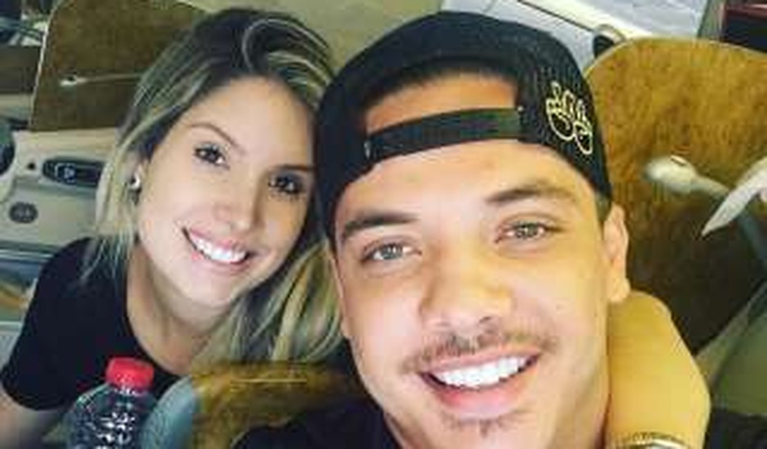 Wesley Safadão celebra descanso em Dubai: “Férias perfeitas ao lado de minha flor”
