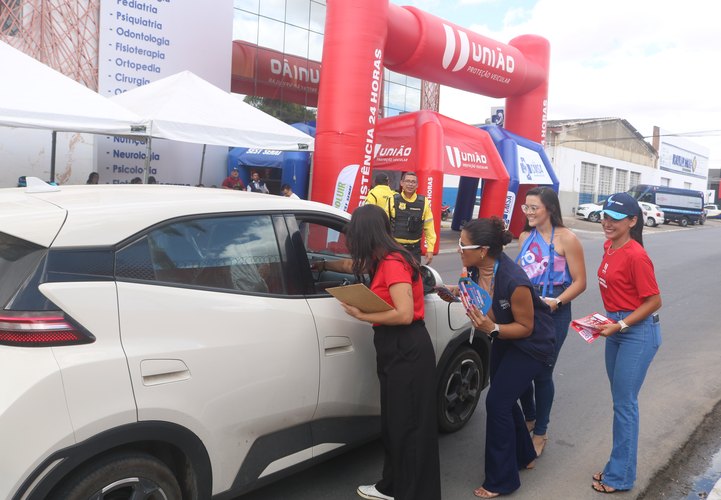 Ação social pré-carnavalesca União Proteção Veicular e Centro Médico Santa Ana