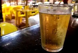 Homem é roubado e atingido por golpes de peixeira ao sair de bar em Arapiraca