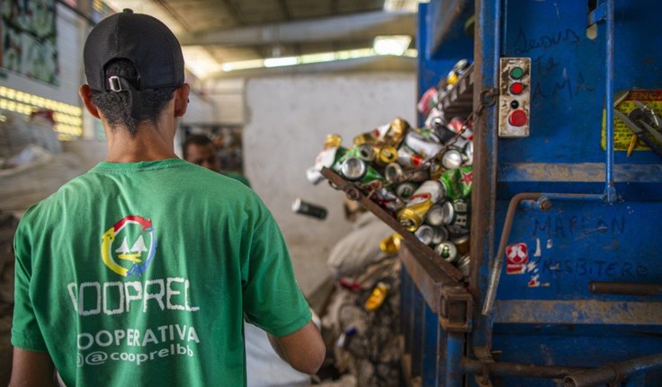 Prefeitura de Maceió renova parceria com cooperativas de recicláveis