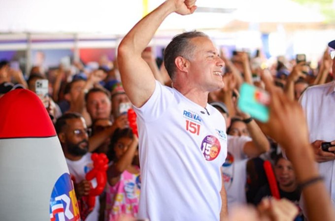 Renan Filho lidera intenções de voto para o governo com 41,25%, diz pesquisa Falpe