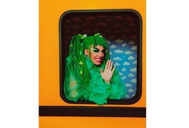 Após empurrar fã, Gloria Groove se explica: 'Já falei que não gosto'