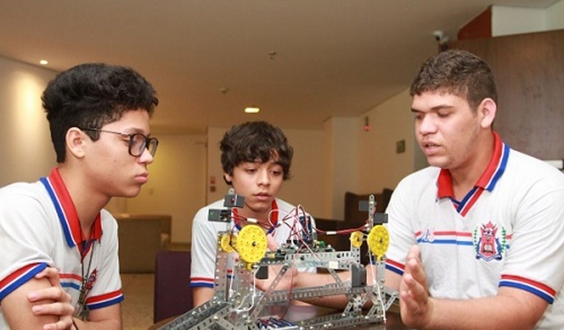 Mais de 5 mil alunos alagoanos participam da Olimpíada de Robótica, nesta sexta