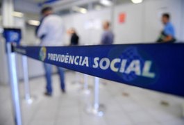 Peritos que não comparecerem ao trabalho no INSS terão salários cortados