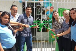 Veridiano Almir entrega reforma da Creche Terezinha Rodrigues