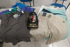 Homem é capturado com sacola cheia após arrombar loja de marca masculina no Centro de Arapiraca