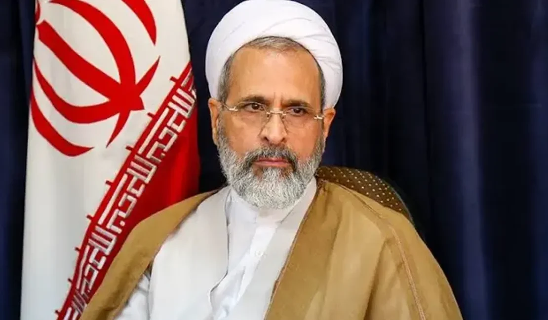 Após confirmação de morte de Ali Khamenei, Irã anuncia Alireza Arafi como líder supremo interino