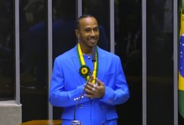 Lewis Hamilton recebe título de cidadão honorário na Câmara