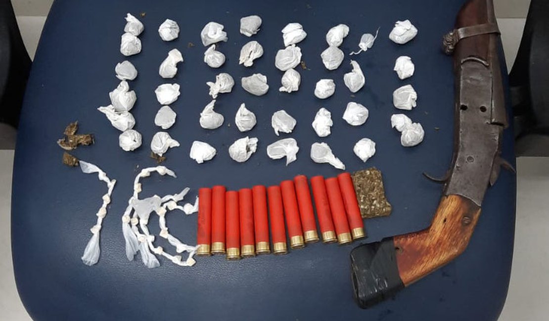 PC prende envolvidos com o tráfico de drogas e apreende arma e munições em Maribondo