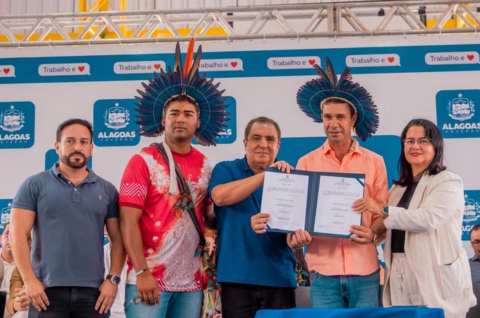 Governo de Alagoas inaugura escola indígena na aldeia Karuazu, em Pariconha