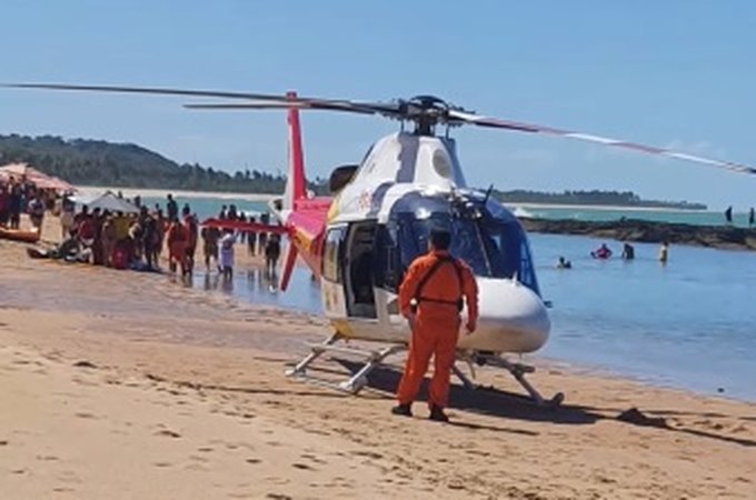 Mulher morre após afogamento na Praia da Sereia, em Maceió