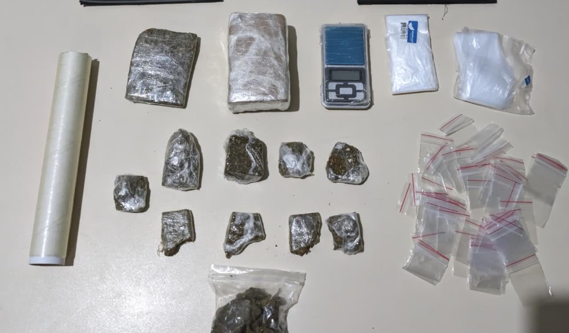 Polícia Militar prende suspeito de tráfico com maconha e balança de precisão em Arapiraca