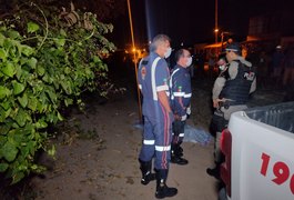 Jovem de 25 anos é executado a tiros quando retornava para casa, em Arapiraca