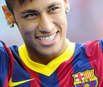 Aspirante ao título no futuro, Neymar evolui e é o quinto em 2013