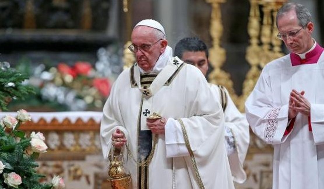 Na Missa do Galo, papa Francisco pede simplicidade e sobriedade às pessoas