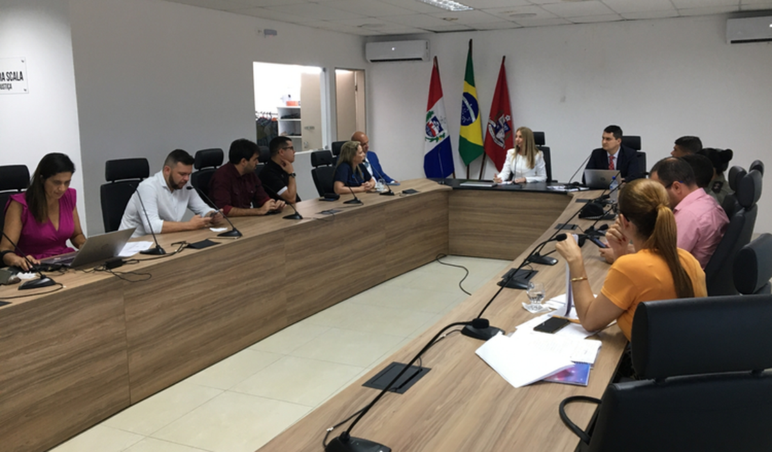 Entidades firmam compromisso de ajustamento de conduta referente às partidas de futebol de 2023, em Alagoas