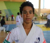 Atleta do Instituto Andrade recebe premiação de melhor atleta de judô de Alagoas