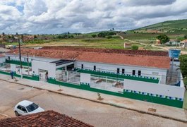 Alunos de Girau do Ponciano recebem escolas totalmente reformadas e climatizadas