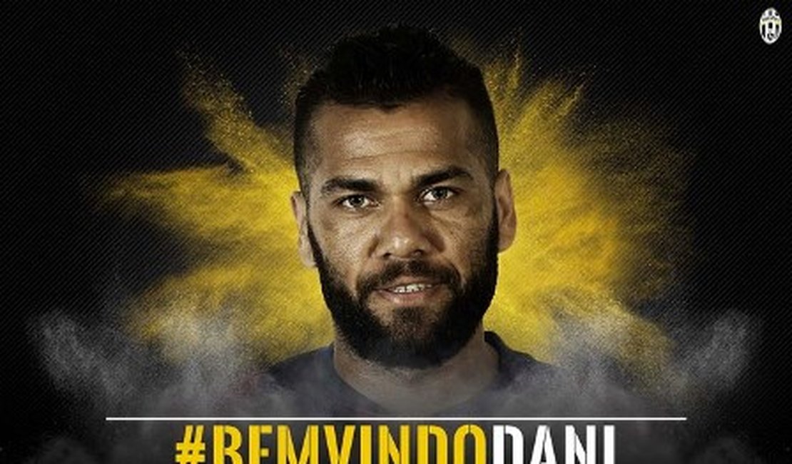 Juventus anuncia Daniel Alves por duas temporadas