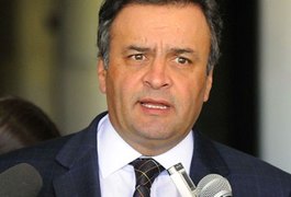 Aécio Neves propõe universalização de creches e da pré-escola